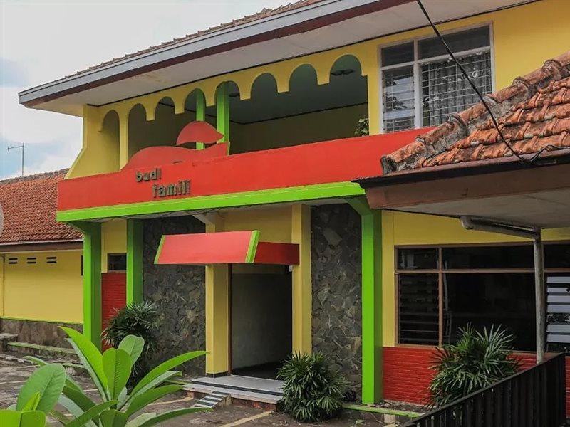 Oyo Life 1708 Hotel Budi Famili 1 Syariah Ciamis Dış mekan fotoğraf