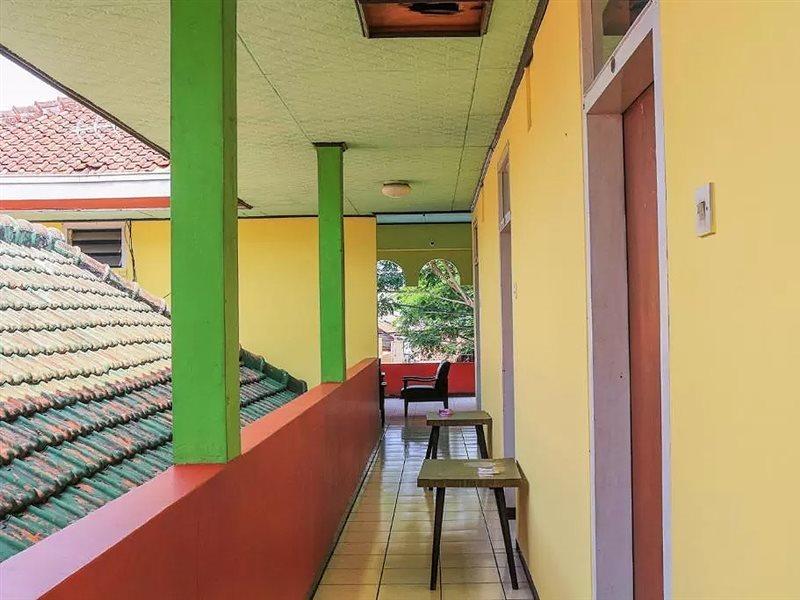 Oyo Life 1708 Hotel Budi Famili 1 Syariah Ciamis Dış mekan fotoğraf