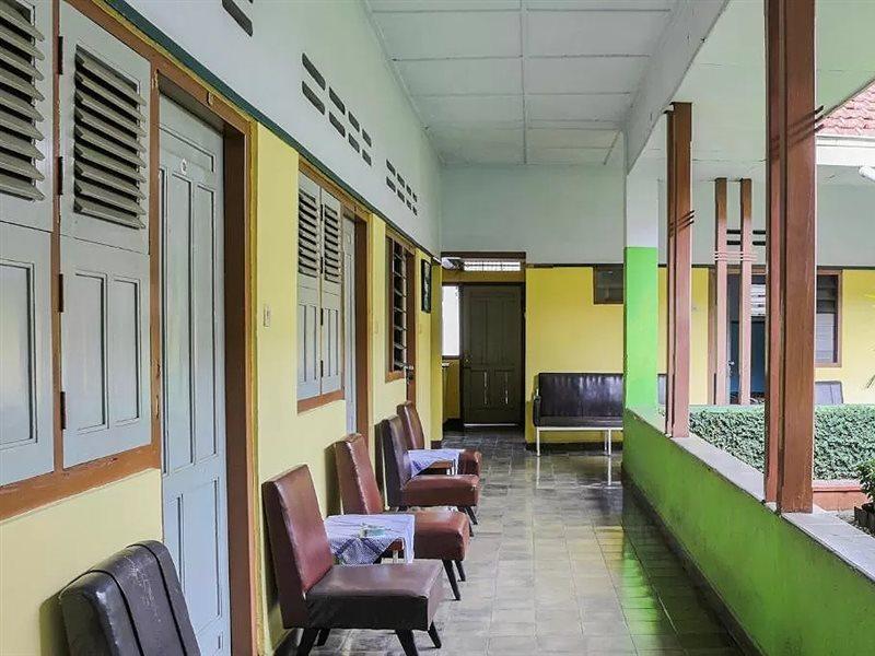 Oyo Life 1708 Hotel Budi Famili 1 Syariah Ciamis Dış mekan fotoğraf