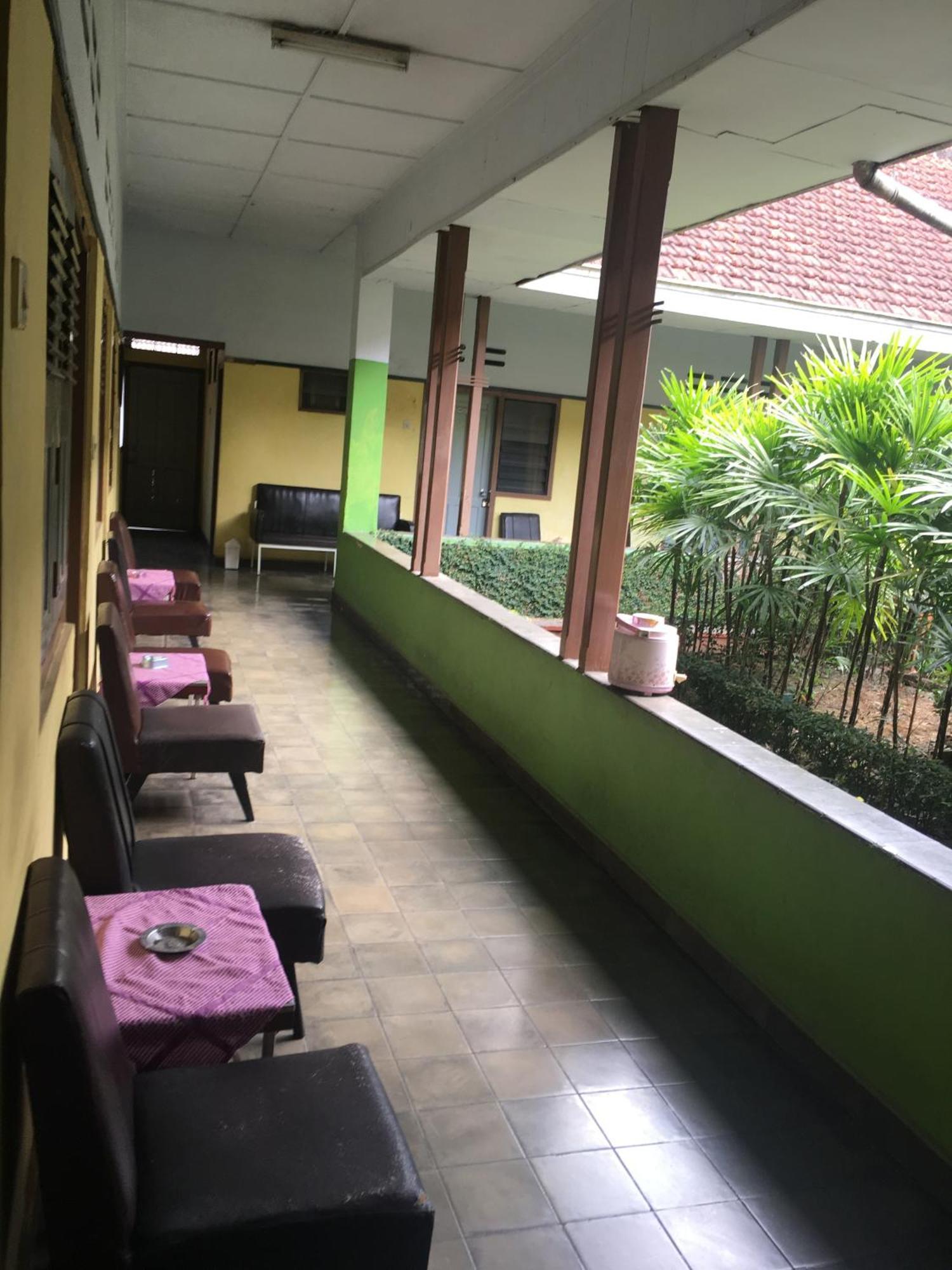 Oyo Life 1708 Hotel Budi Famili 1 Syariah Ciamis Dış mekan fotoğraf